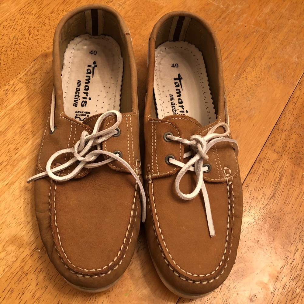 Tamaris Active leather boat shoe loafer nice 9.5